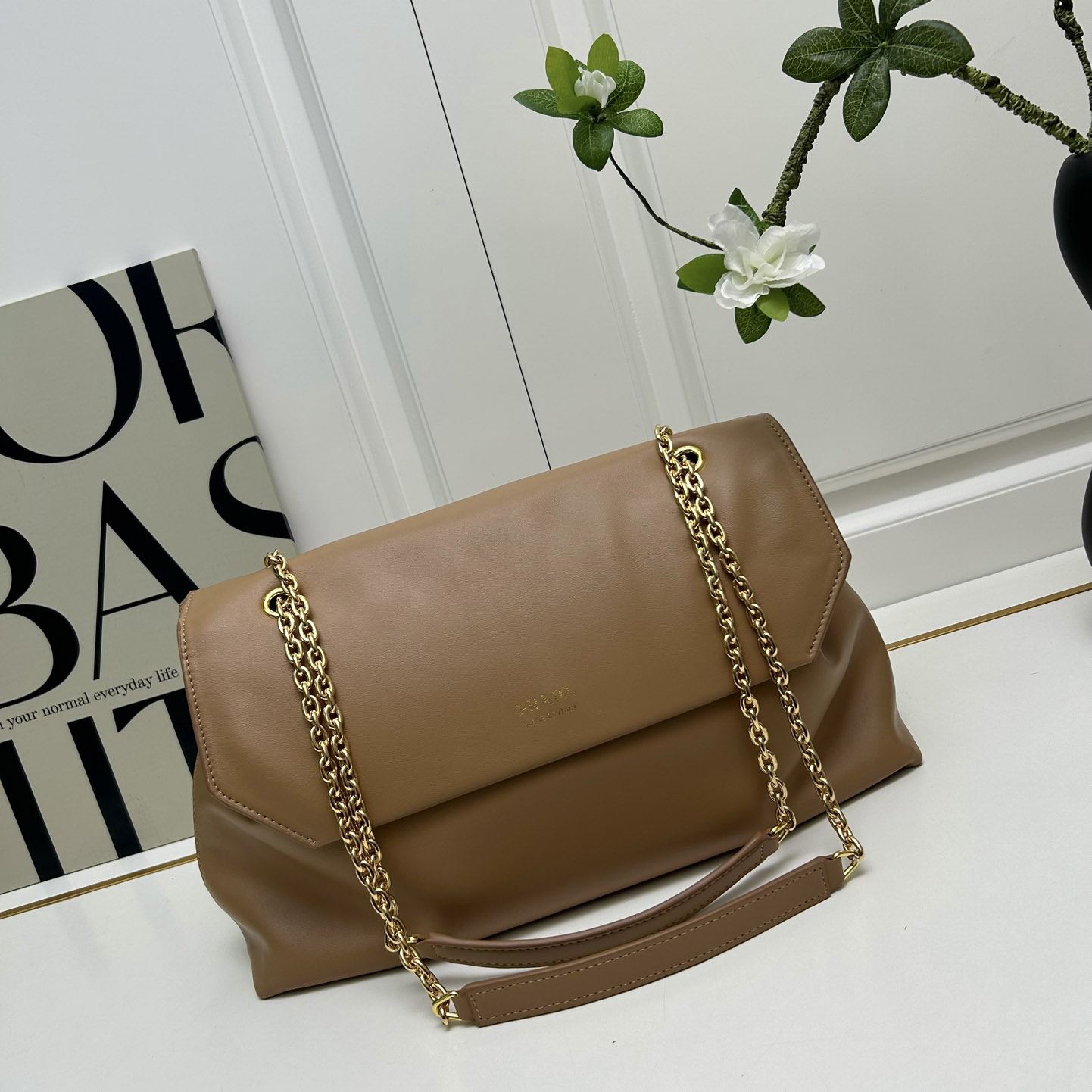 Pra*a top handle bags